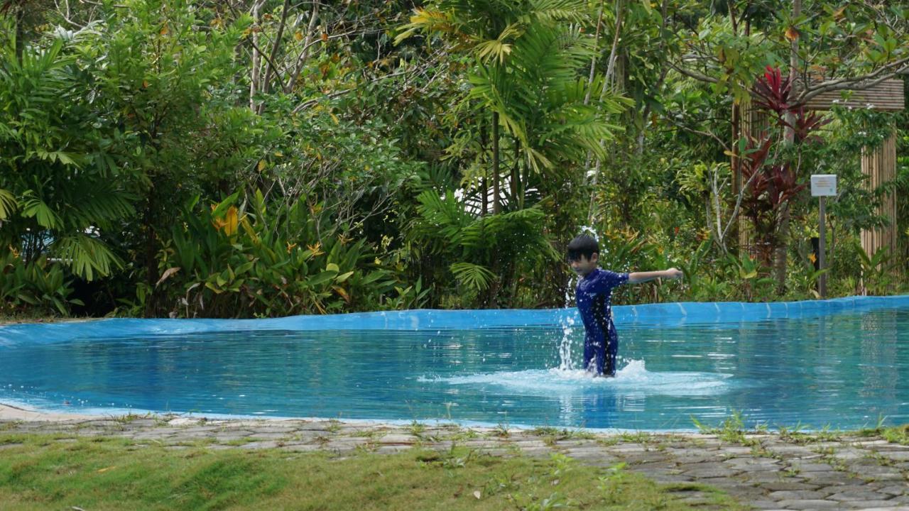 "D'Bamboo Kamp" Desa Wisata Ekang Lagoi Exterior foto