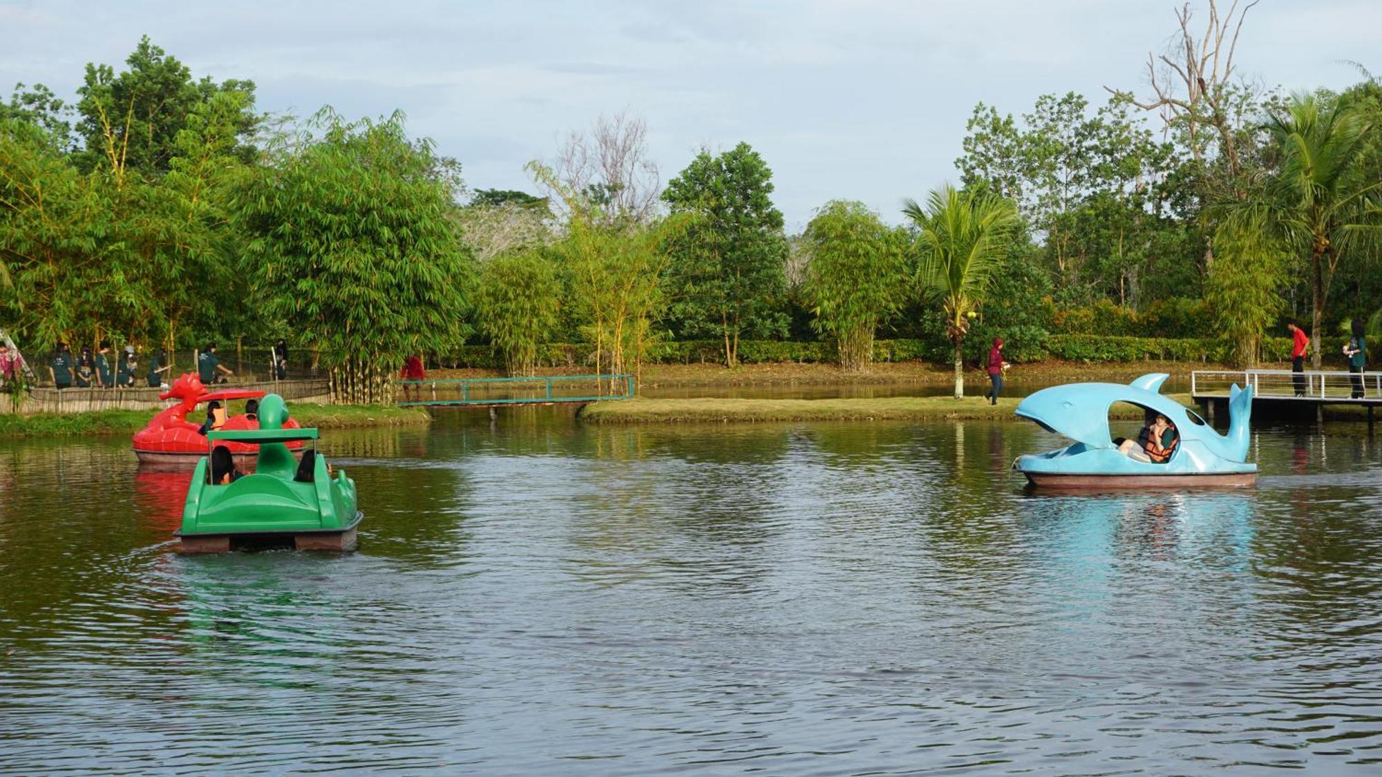 "D'Bamboo Kamp" Desa Wisata Ekang Lagoi Exterior foto