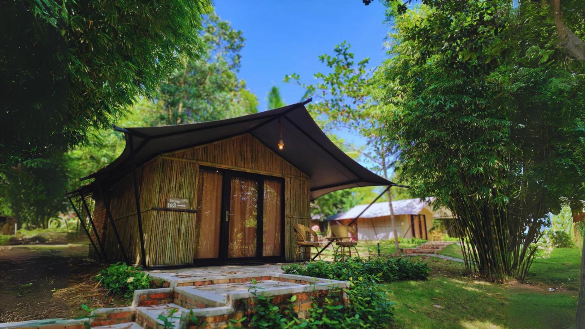 "D'Bamboo Kamp" Desa Wisata Ekang Lagoi Exterior foto